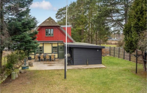 Beautiful Home In Væggerløse With Kitchen, Bogø By